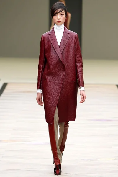 Look 9